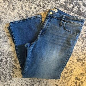 👖 Madewell Curvy Kickout “Crop” Jeans size 33 WORN ONCE pd $60